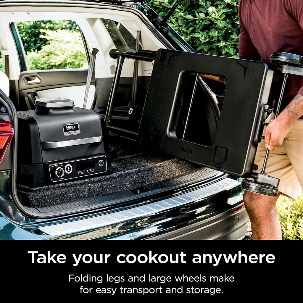 Support pliable pour BBQ à bois Ninja XSKSTAND, compatible avec les barbecues à bois Ninja (série OG700), avec porte-ustensiles latéral pliable, résistant aux intempéries et de couleur noire.