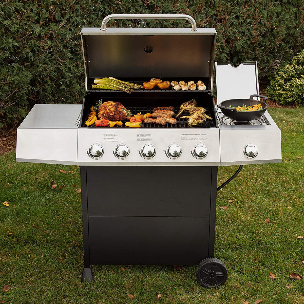 Gril à gaz à cinq brûleurs latéraux Cuisinart CGG-8500
