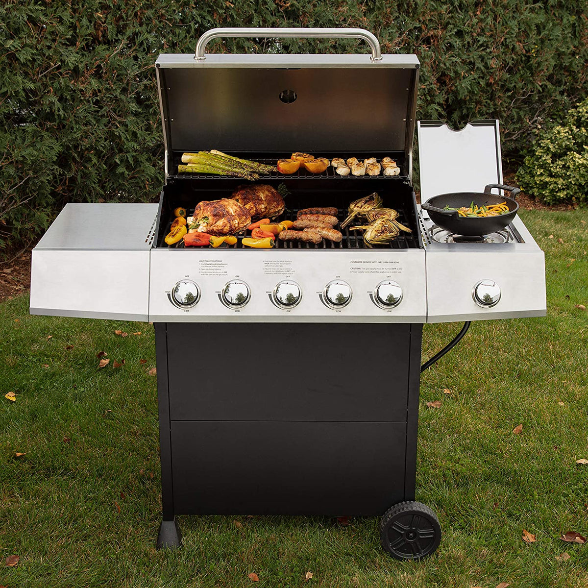 Gril à gaz à cinq brûleurs latéraux Cuisinart CGG-8500