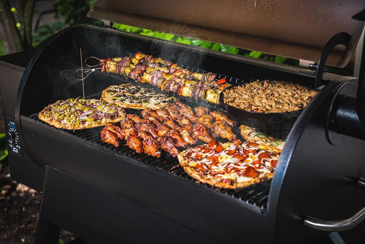 BBQ et fumoir électrique à granulés de bois Traeger Grills Pro 34, couleur bronze, surface de cuisson de 884 pouces carrés, température maximale de 450 degrés, sonde à viande, fonction BBQ 6 en 1